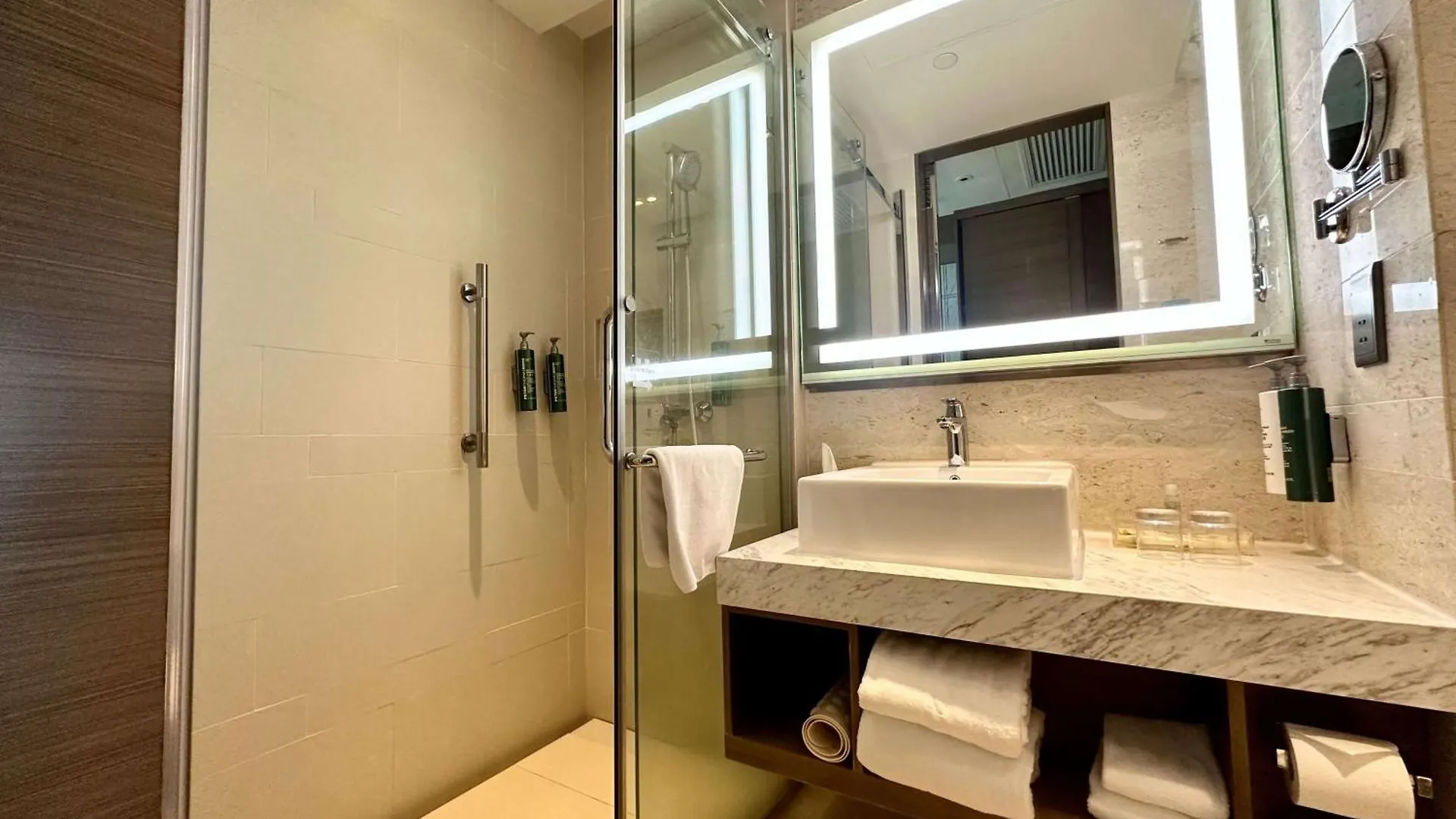 Hilton Garden Inn Hong Kong Mongkok Hotel